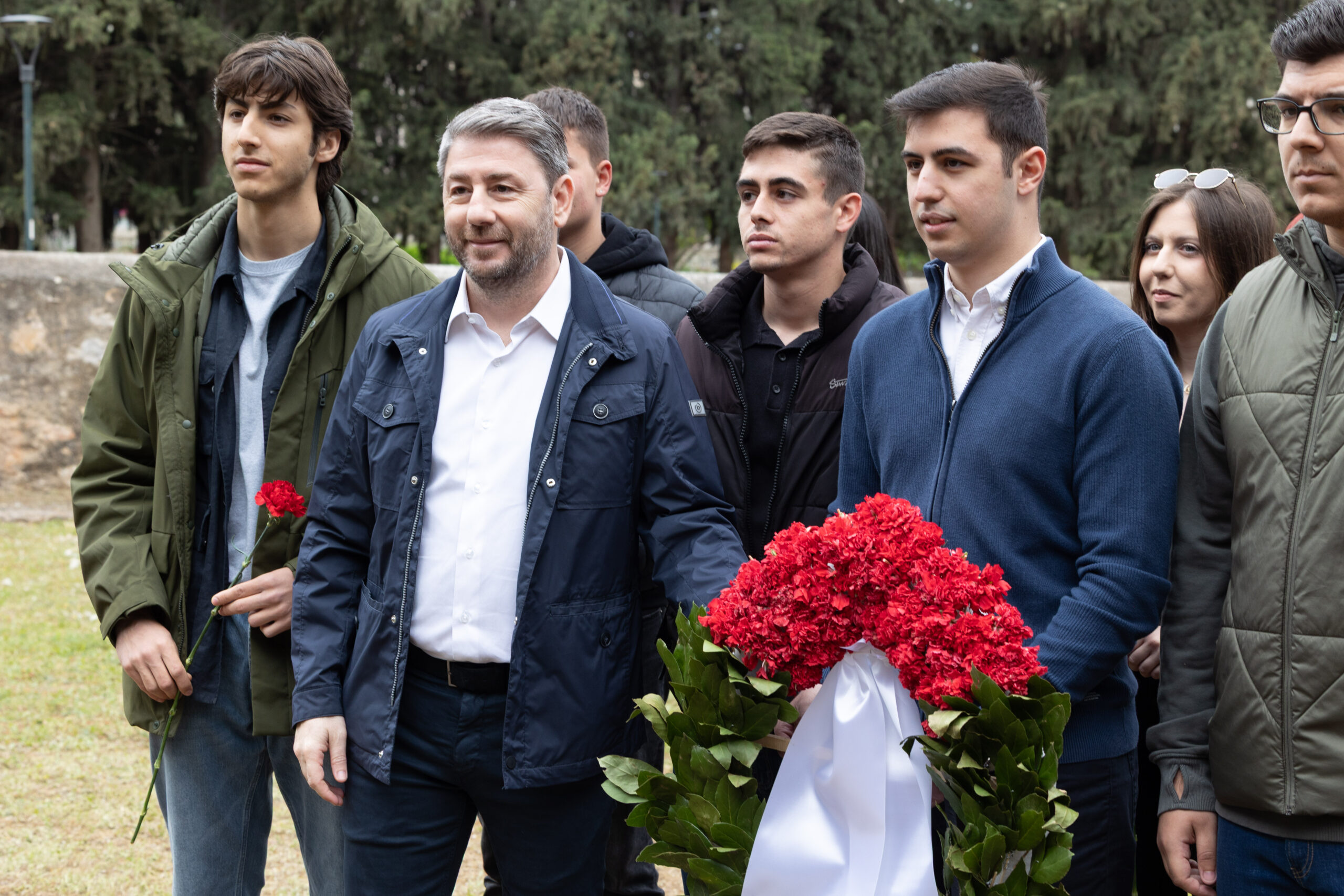 Νίκος Ανδρουλάκης: Τίμησε τη μνήμη των 200 εκτελεσθέντων στην Καισαριανή για την Εργατική Πρωτομαγιά