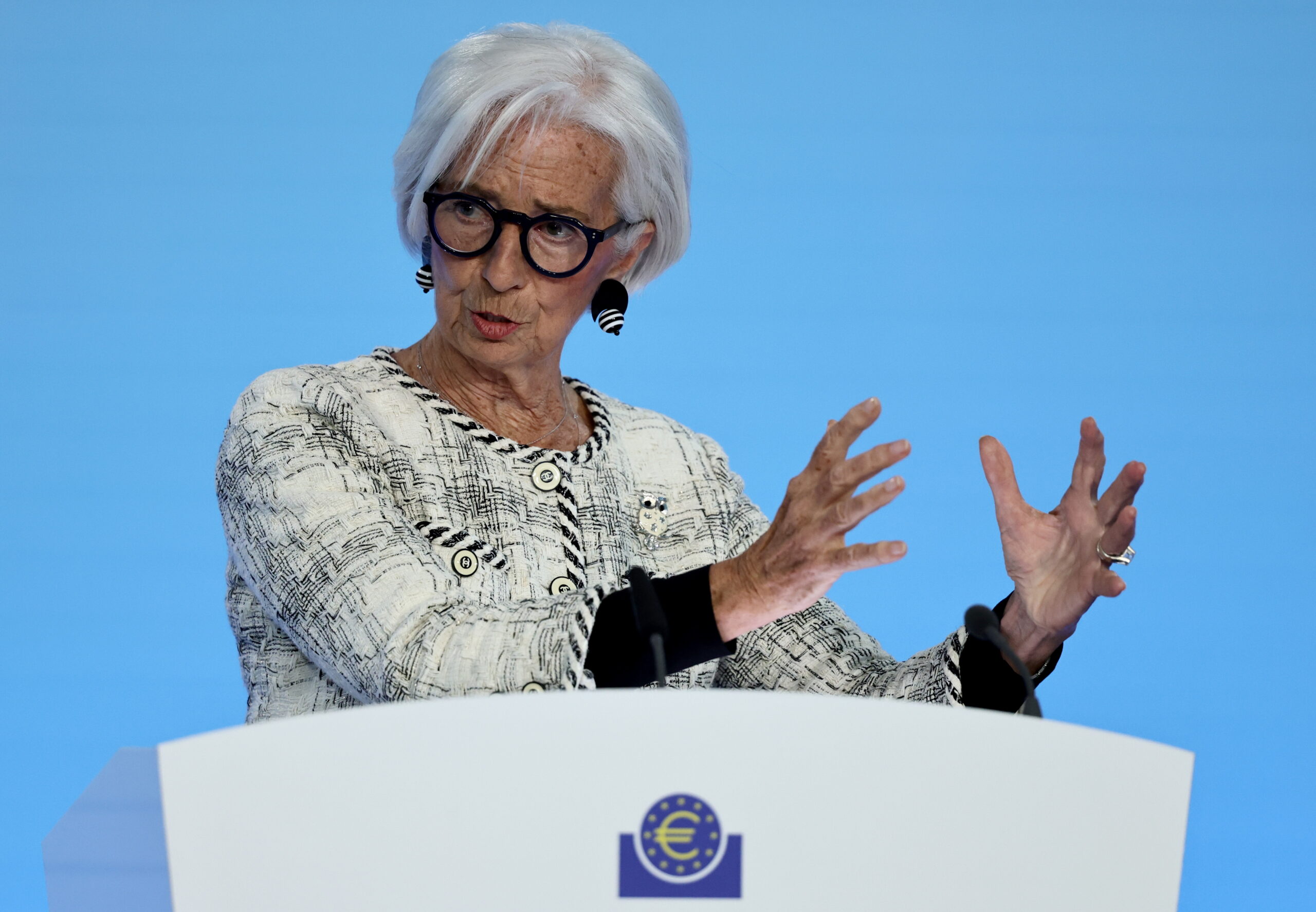 Λαγκάρντ: «Μη βιώσιμη» η εξάρτηση της Ευρώπης από τα ορυκτά καύσιμα