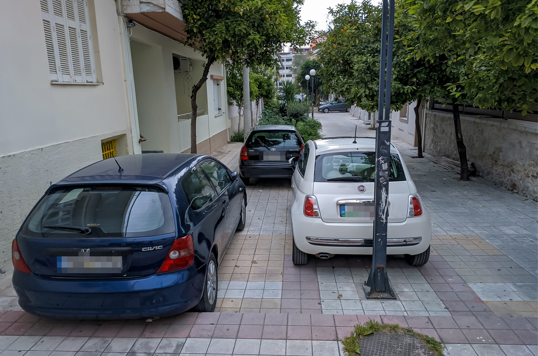 Μάστιγα η βία στους δρόμους: Επίθεση με γαλλικό κλειδί στο κέντρο της Αθήνας – Συνελήφθη 58χρονος οδηγός