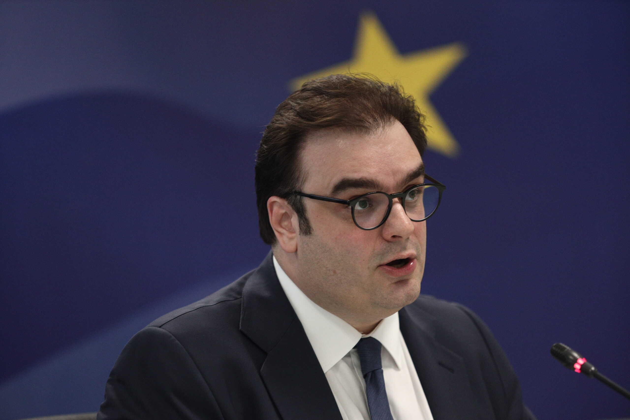 Πιερρακάκης: «Η Ευρώπη βρίσκεται σε στασιμοπληθωρισμό – Μέτρα προσωρινά και στοχευμένα»