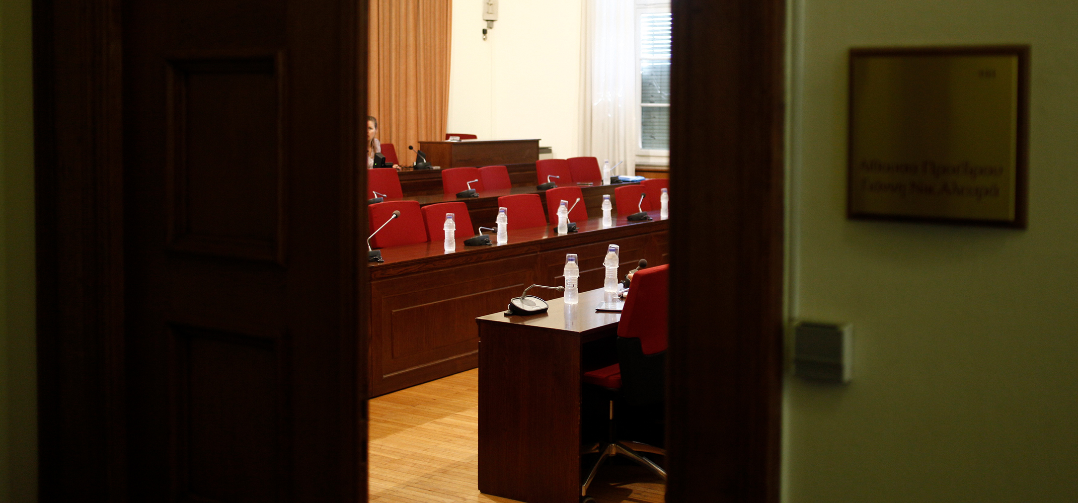 Εξεταστική για τις υποκλοπές: Η πρόταση ΠΑΣΟΚ και το θεσμικό δίλημμα των 120 ή 151 ψήφων
